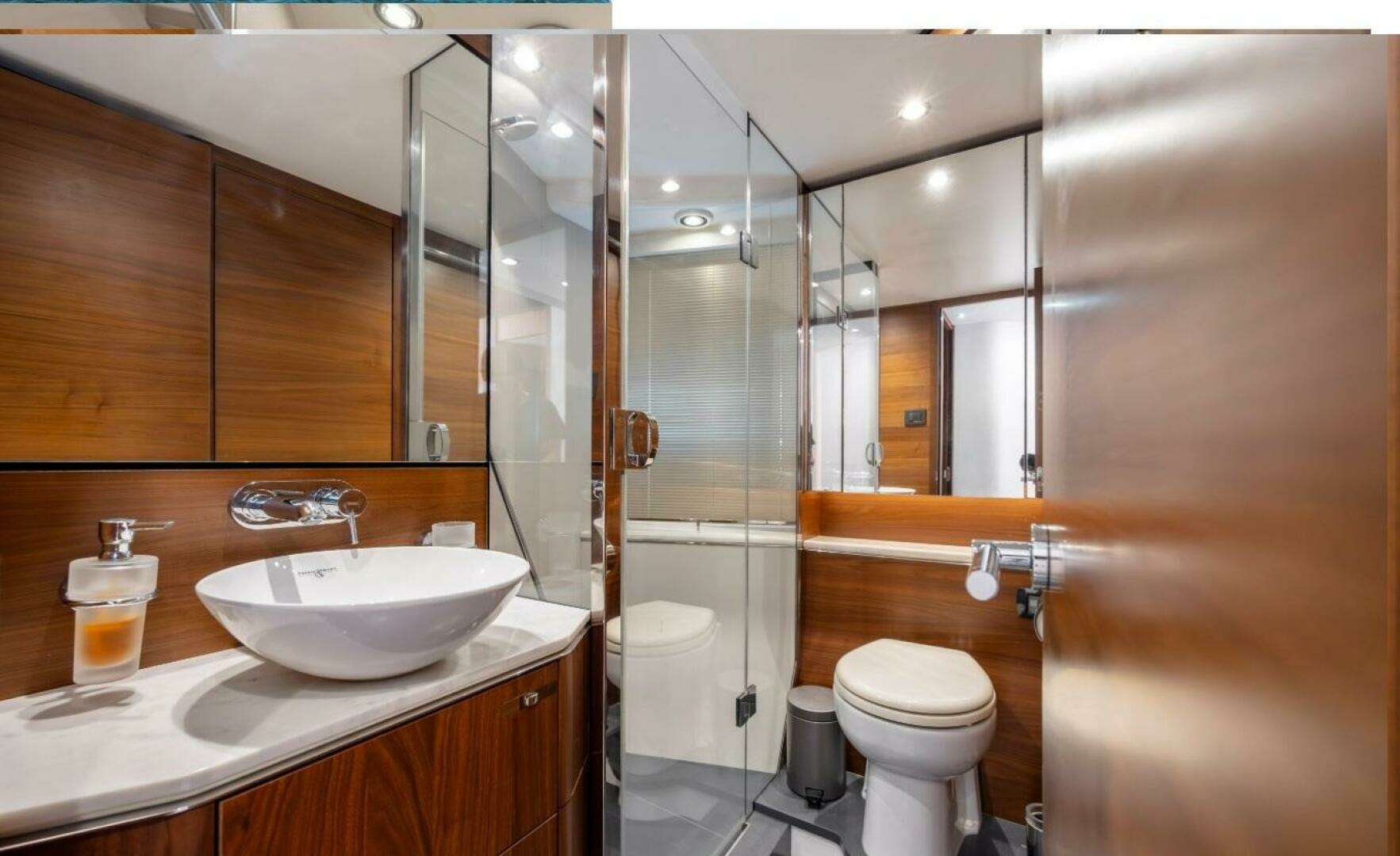2017 Princess S65 - Image 20
