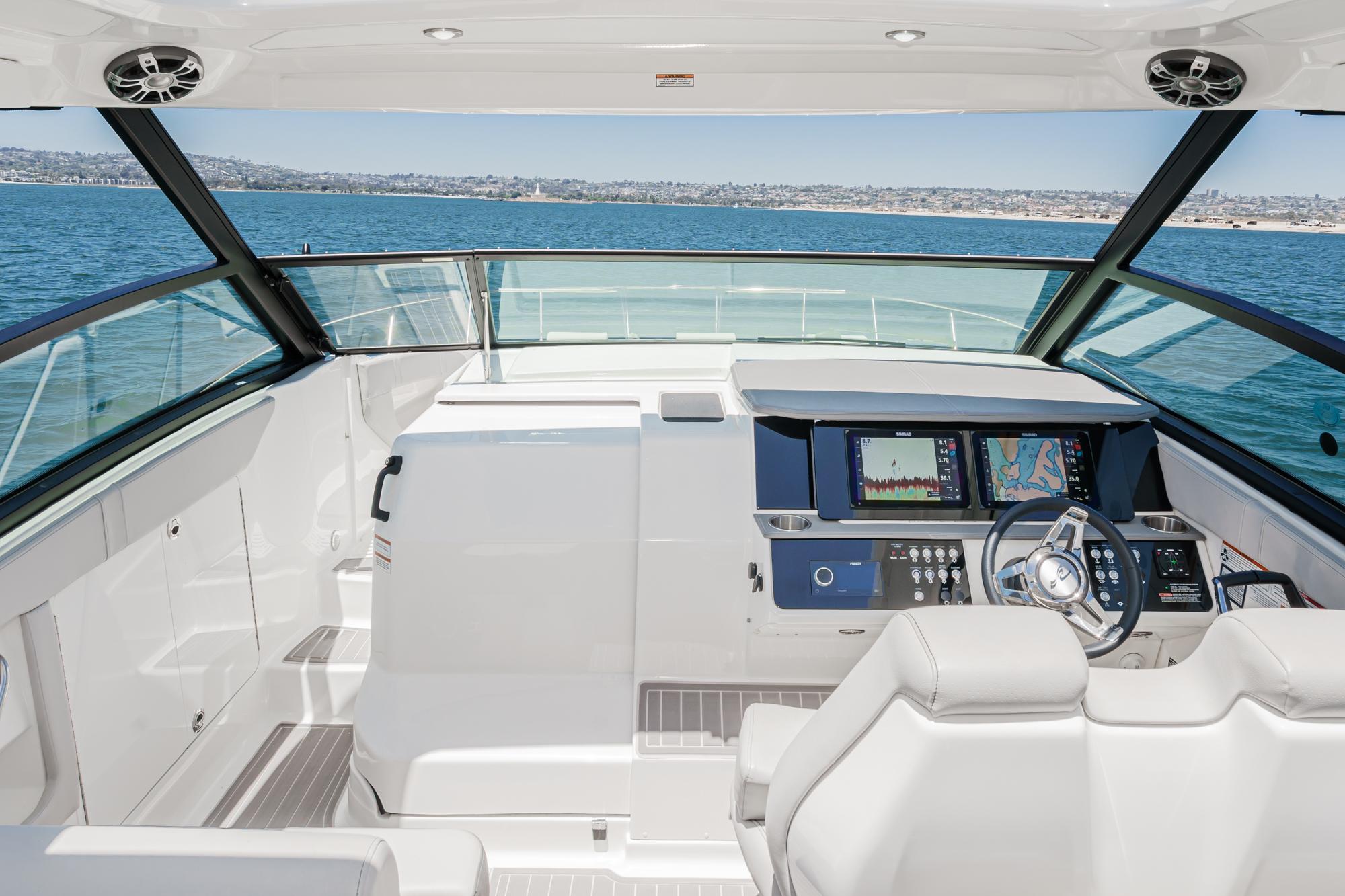 2024 Sea Ray Sundancer 320 Outboard - 30