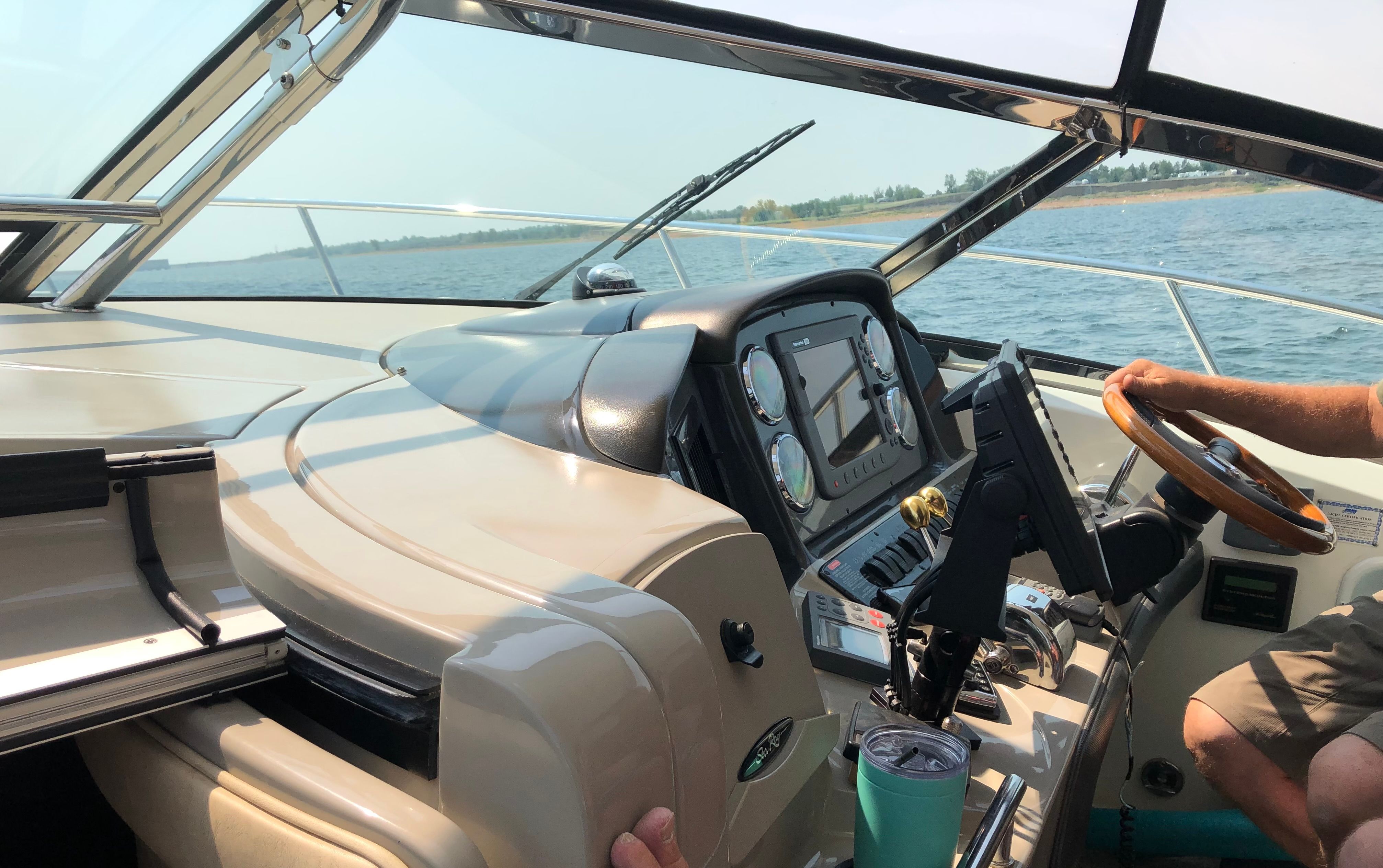 2005 Sea Ray 390 Sundancer - 9
