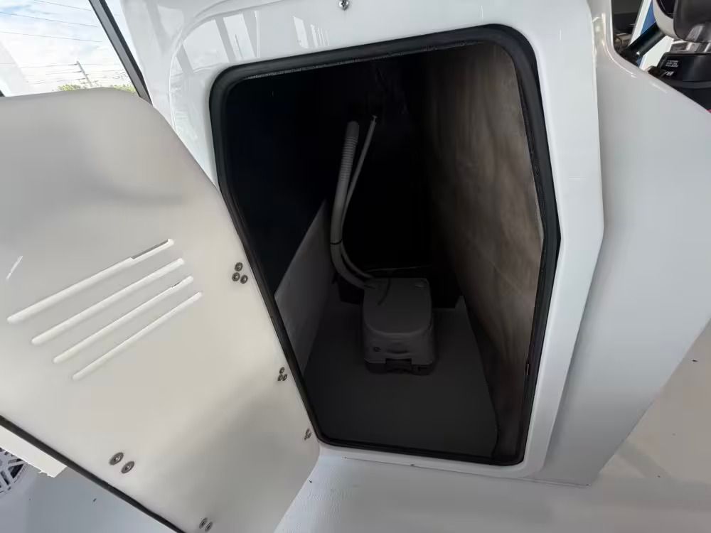 2026 Stingray 173 CC - 8