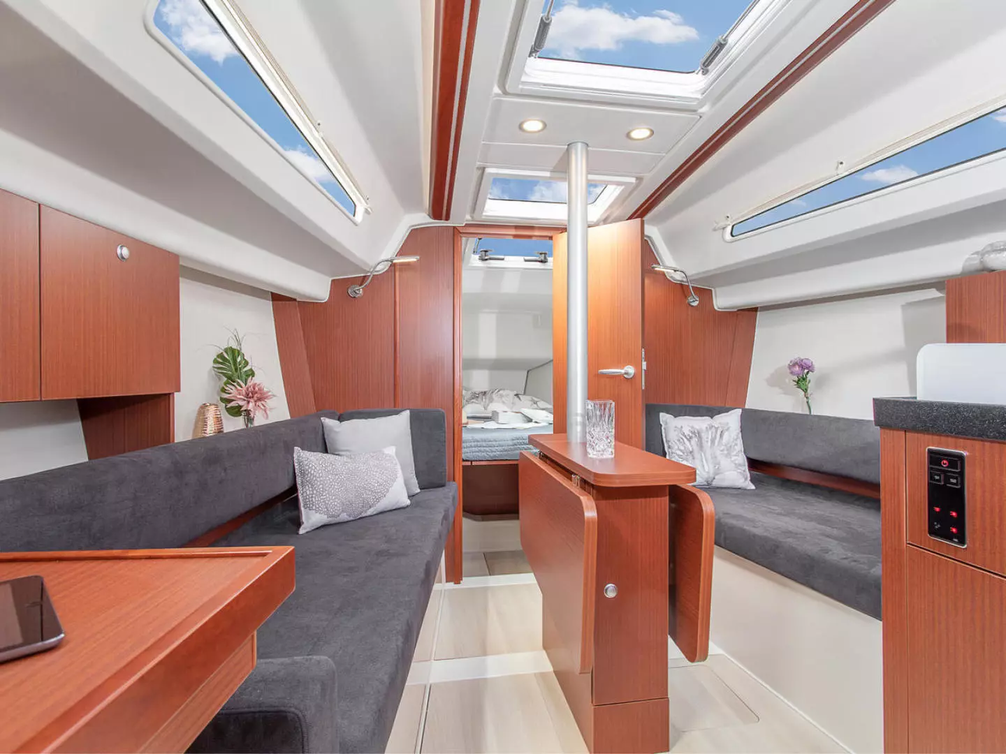 2025 Hanse 315 - Image 15