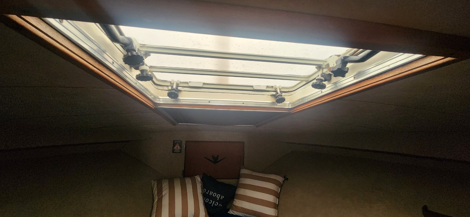 1985 Bertram Flybridge Cruiser - Image 13