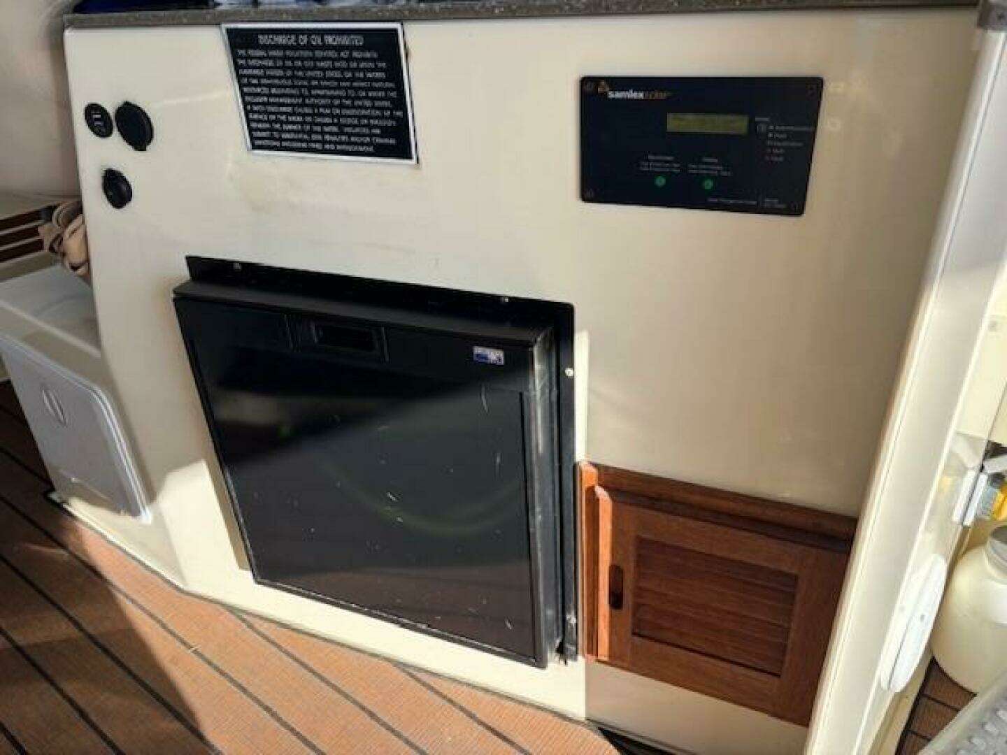 2018 Islander 27 Islander Hardback - Image 8