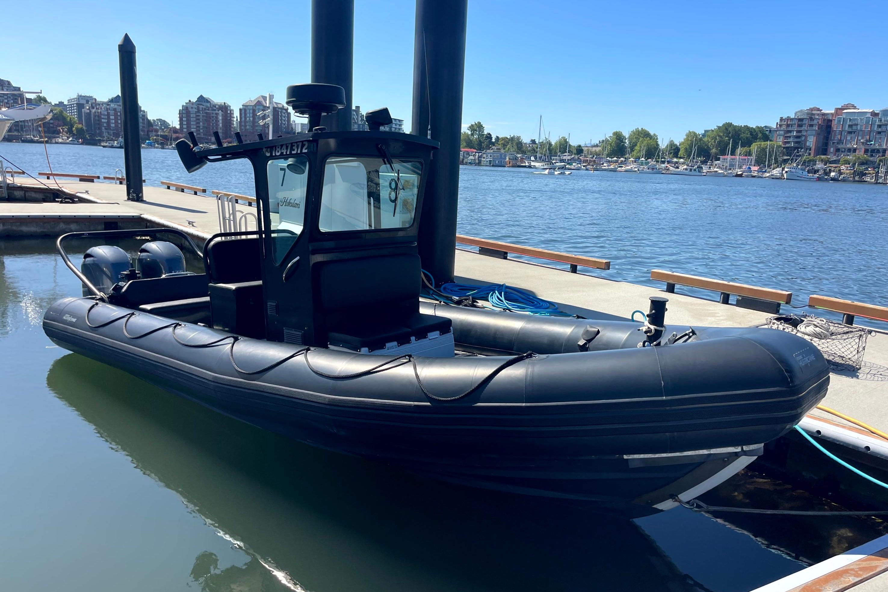 2000 Zodiac Hurricane 733
