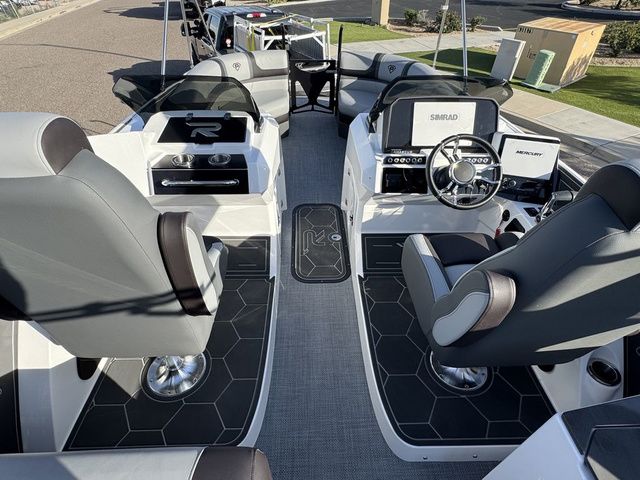 2026 Paradigm 28R - 9