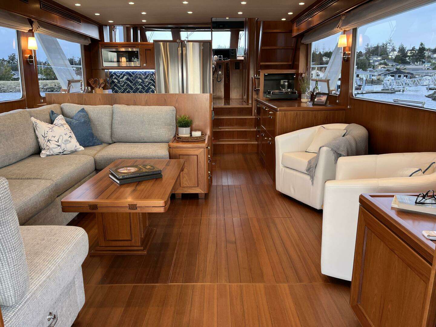 2023 Offshore Yachts ELV - Image 2