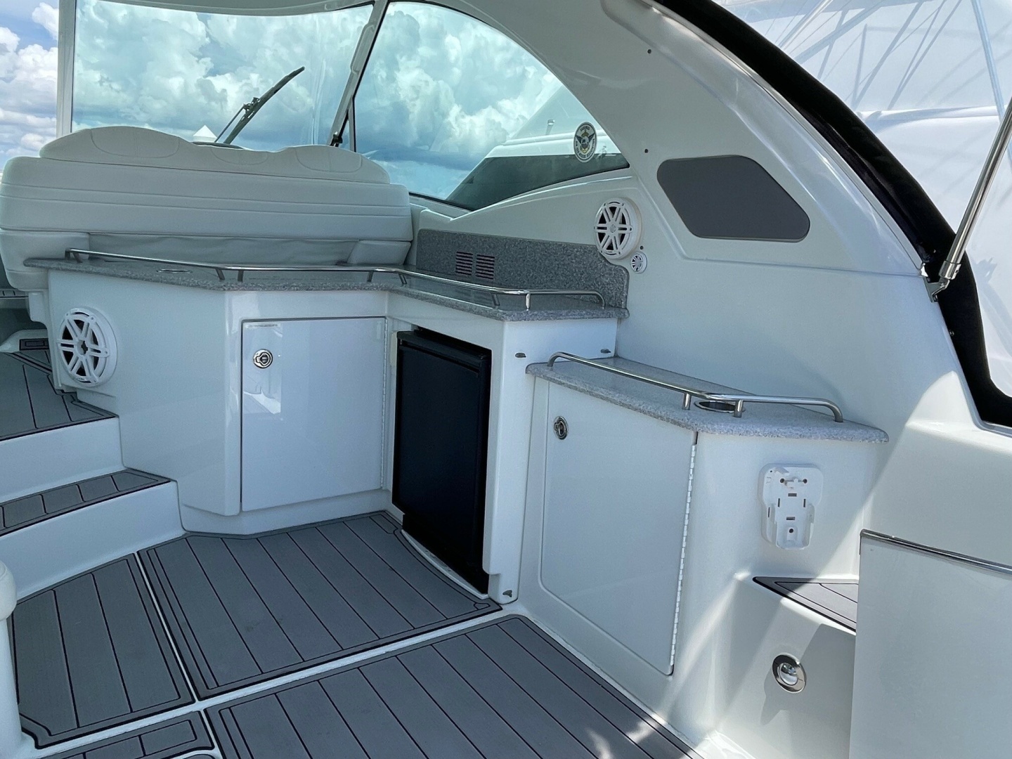 2008 Formula 45 Yacht - Image 10