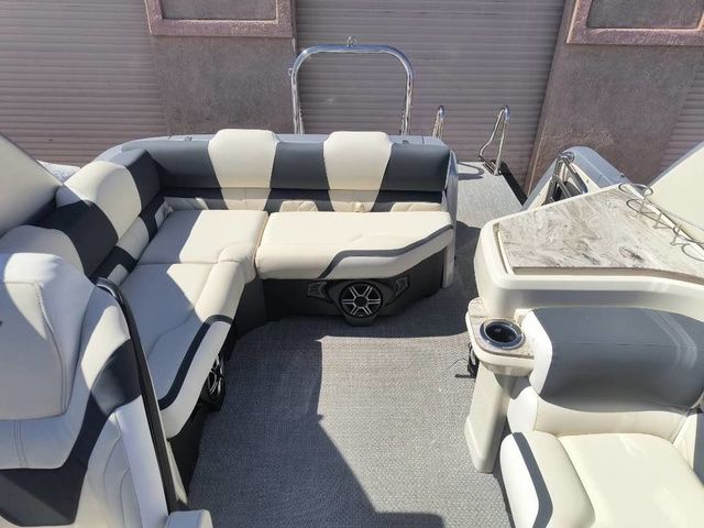 2026 Tahoe Grand Tahoe Elite Windshield 25 FT - 7