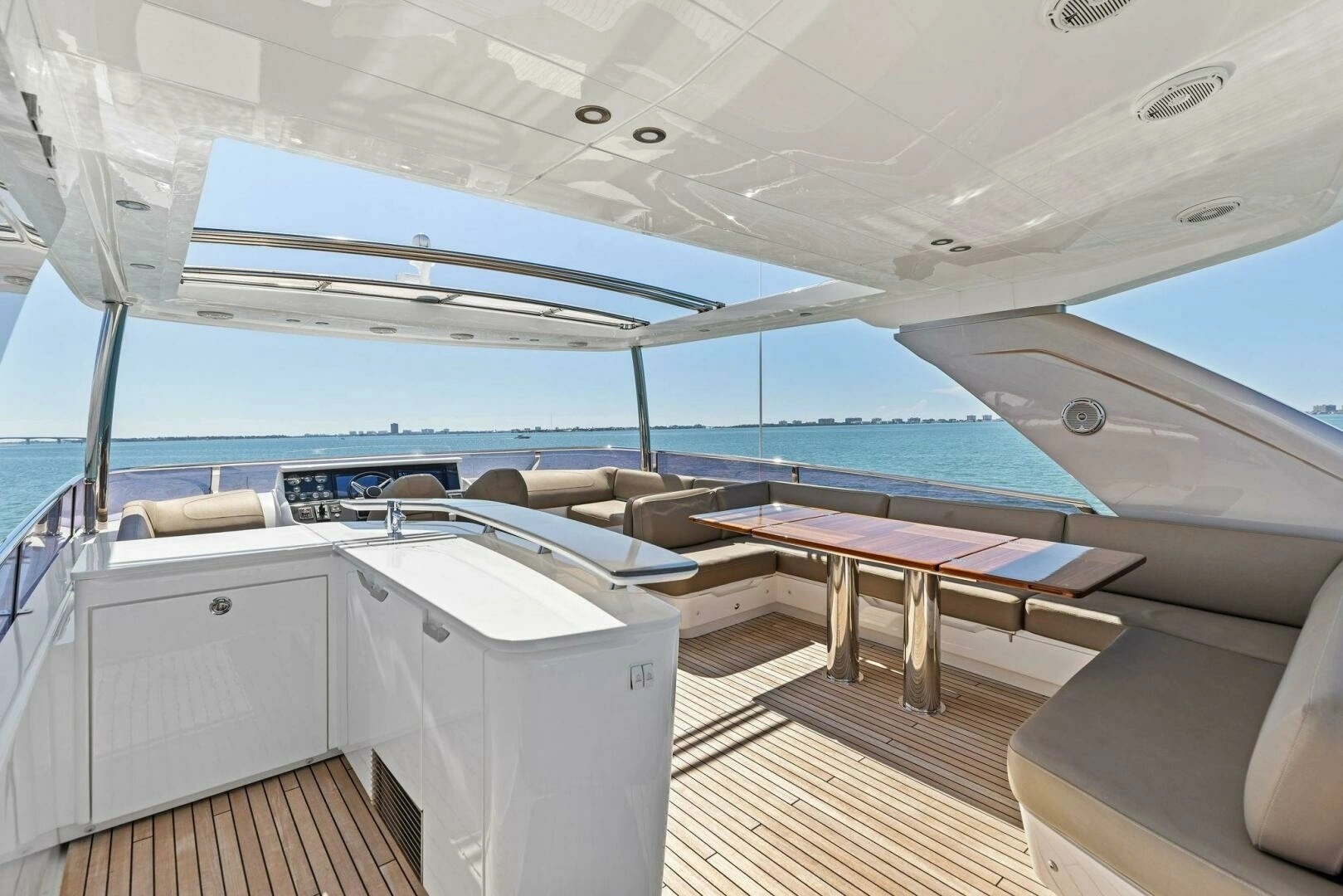 2018 Princess Y75 Motor Yacht - Image 46