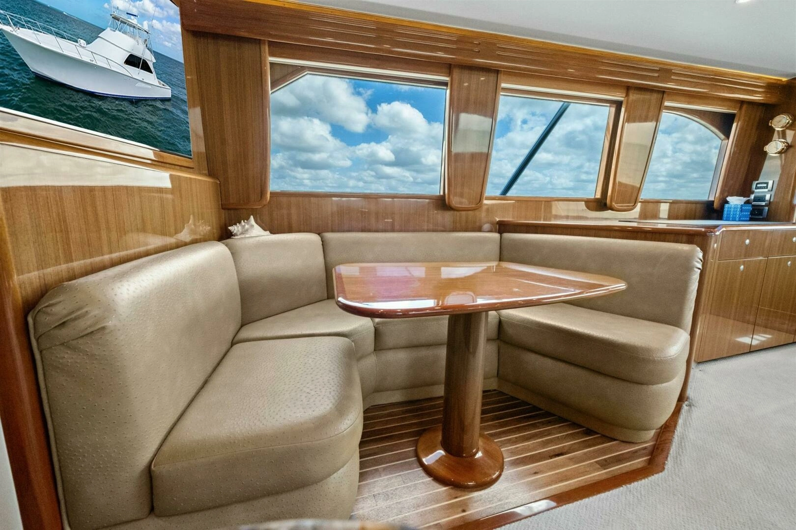 2008 Viking 64 Convertible - Image 39