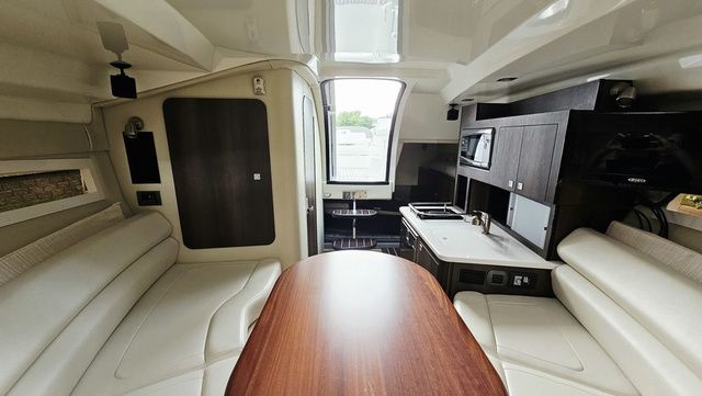 2016 Monterey 295 Sport Yacht - 20