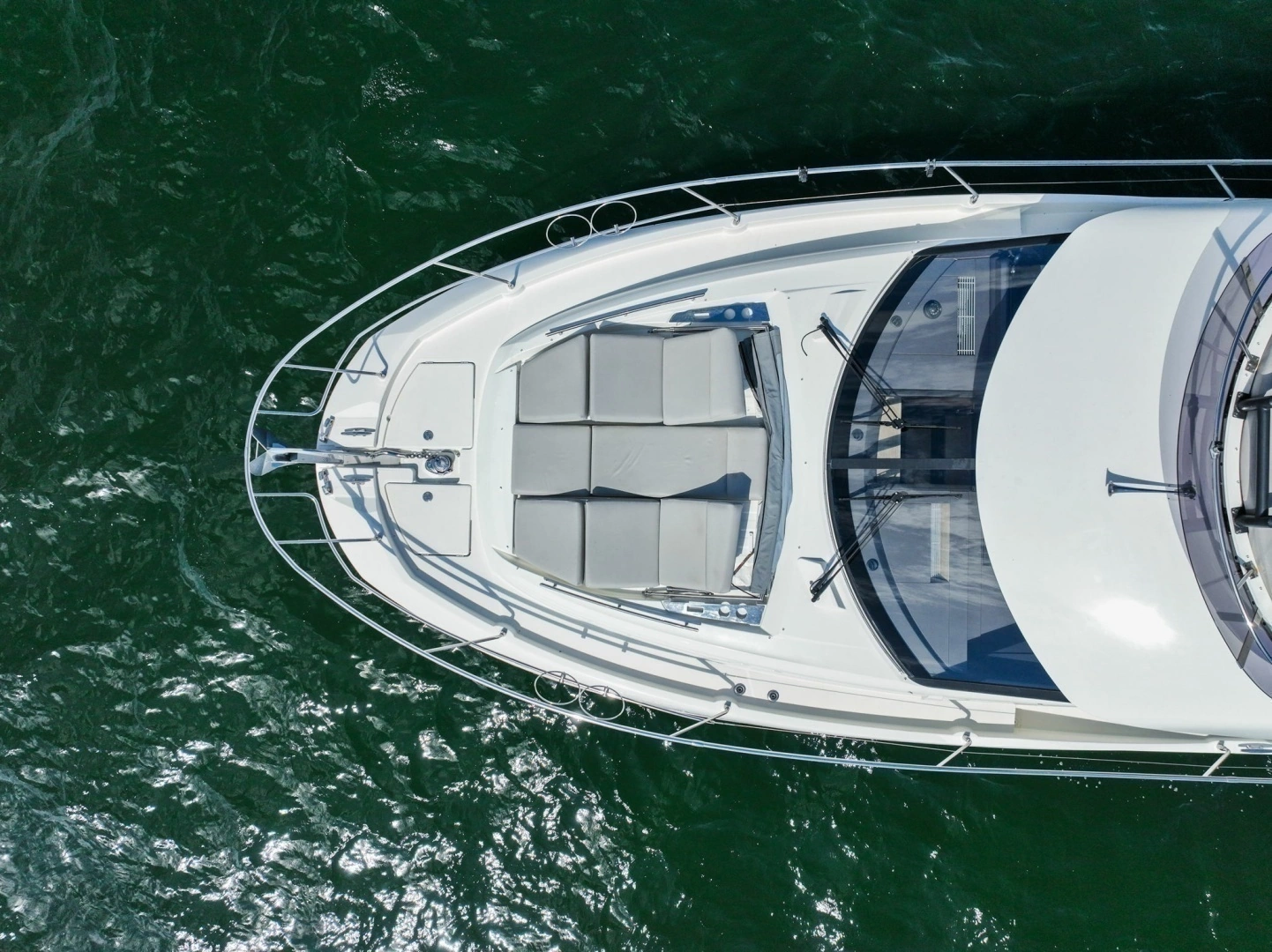 2020 Prestige 460 Flybridge - Image 10