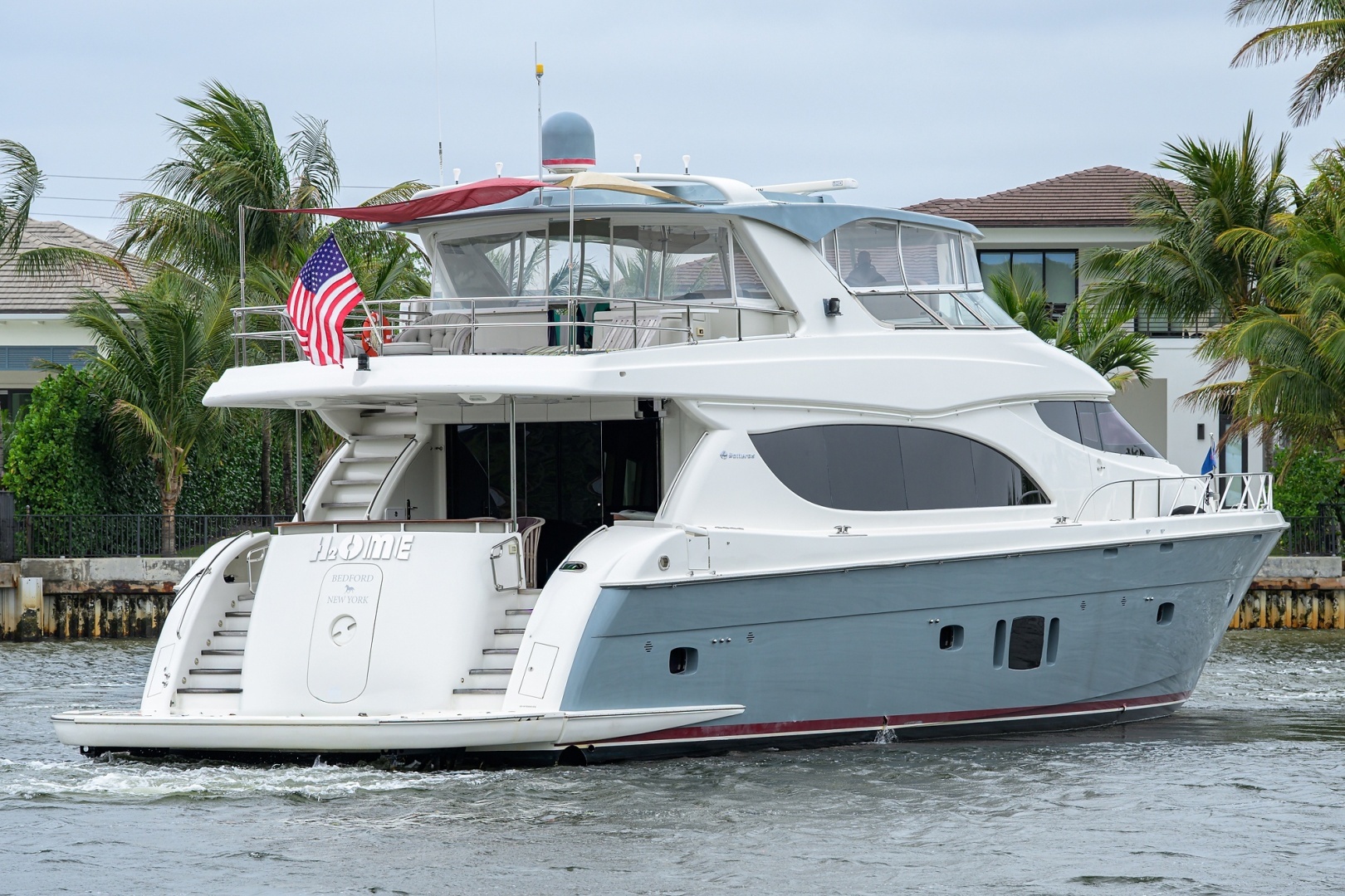 2013 Hatteras 80 Motor Yacht - Image 57