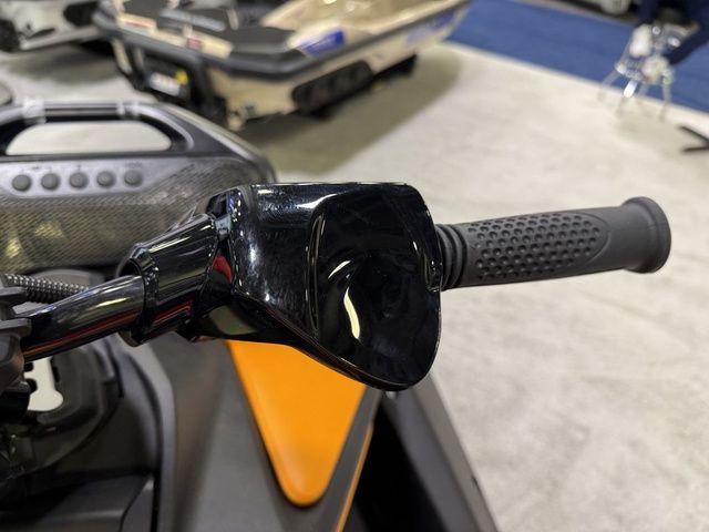 2026 Sea-Doo SparkTrixx For 3 Rotax 900 ACE - 90 Ibr And Aud - 10