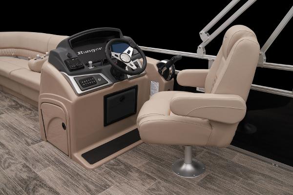2025 Ranger Reata 220C - 23