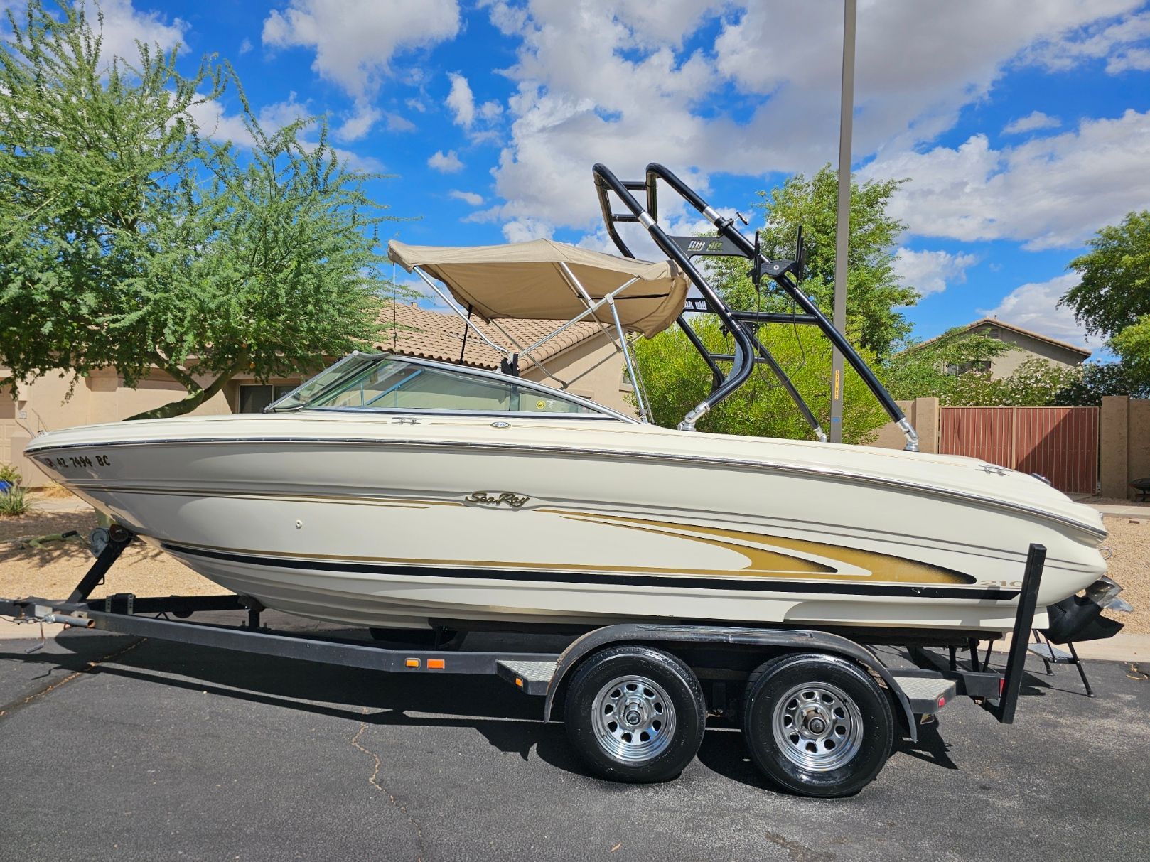 2000 Sea Ray 210 Bow Rider