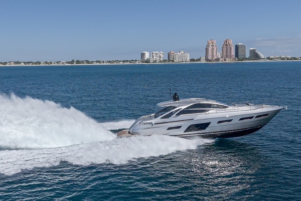 2024 Pershing 7X