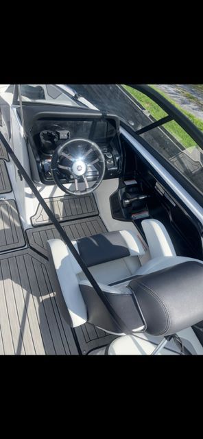 2021 Yamaha Boats 212S
