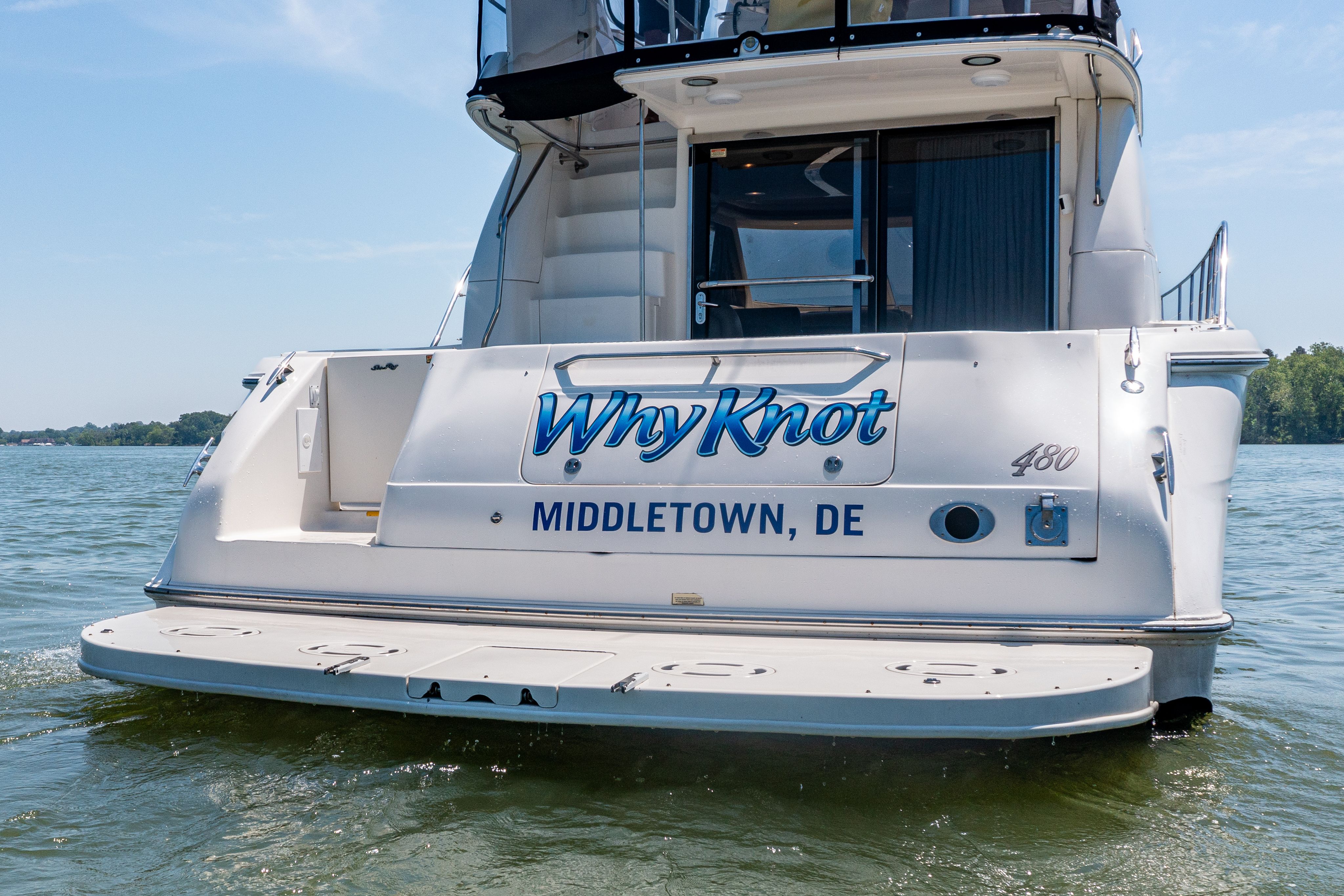 Rear view of 2003 Sea Ray 480 Sedan Bridge yacht.