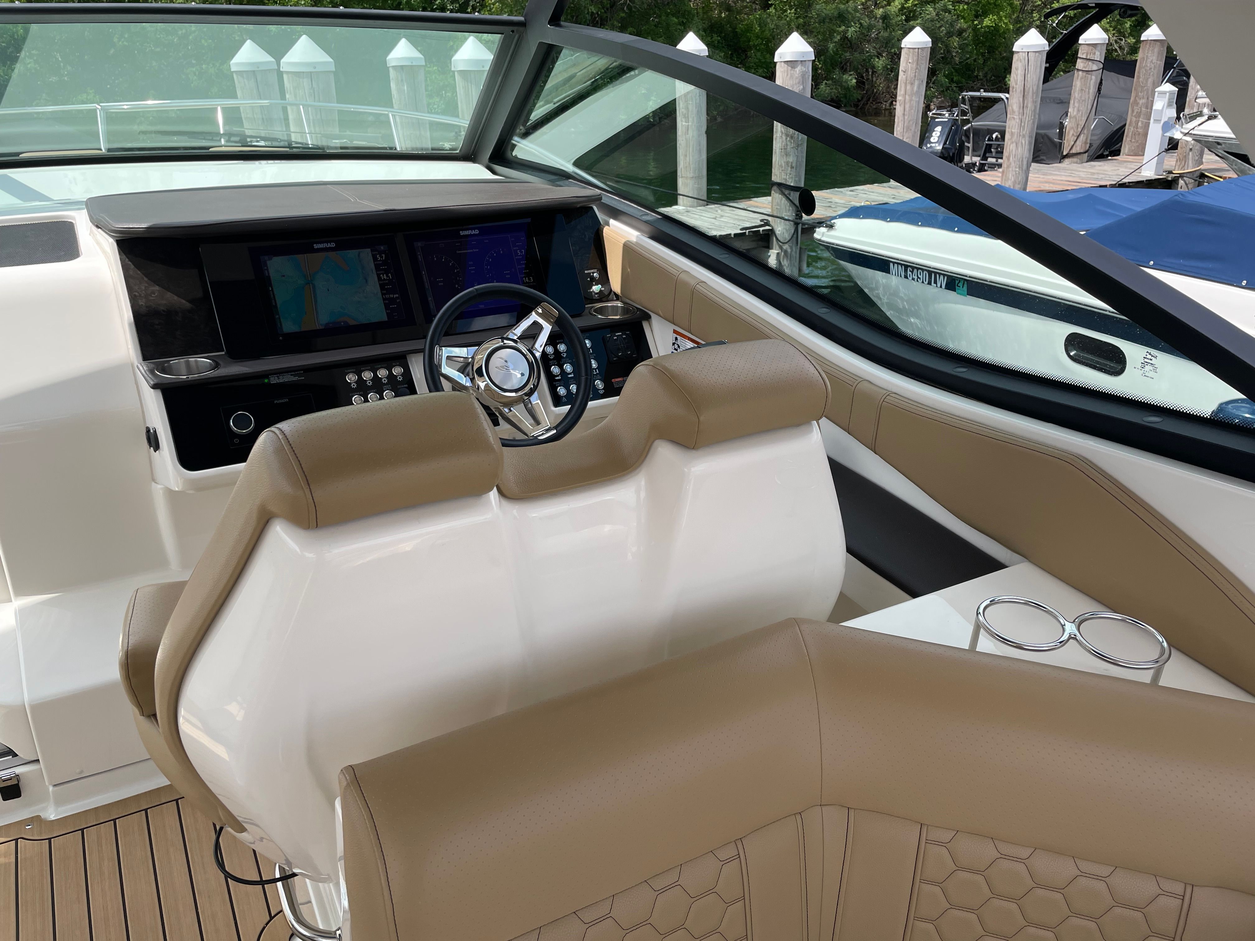 2020 Sea Ray Sundancer 320 - 19