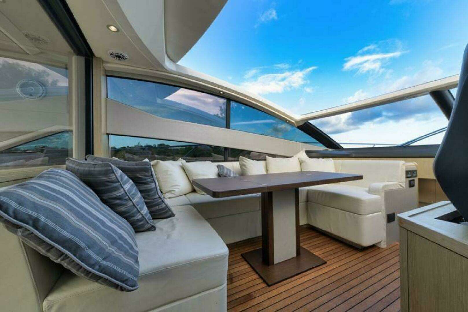 2017 Sunseeker Predator - Image 33