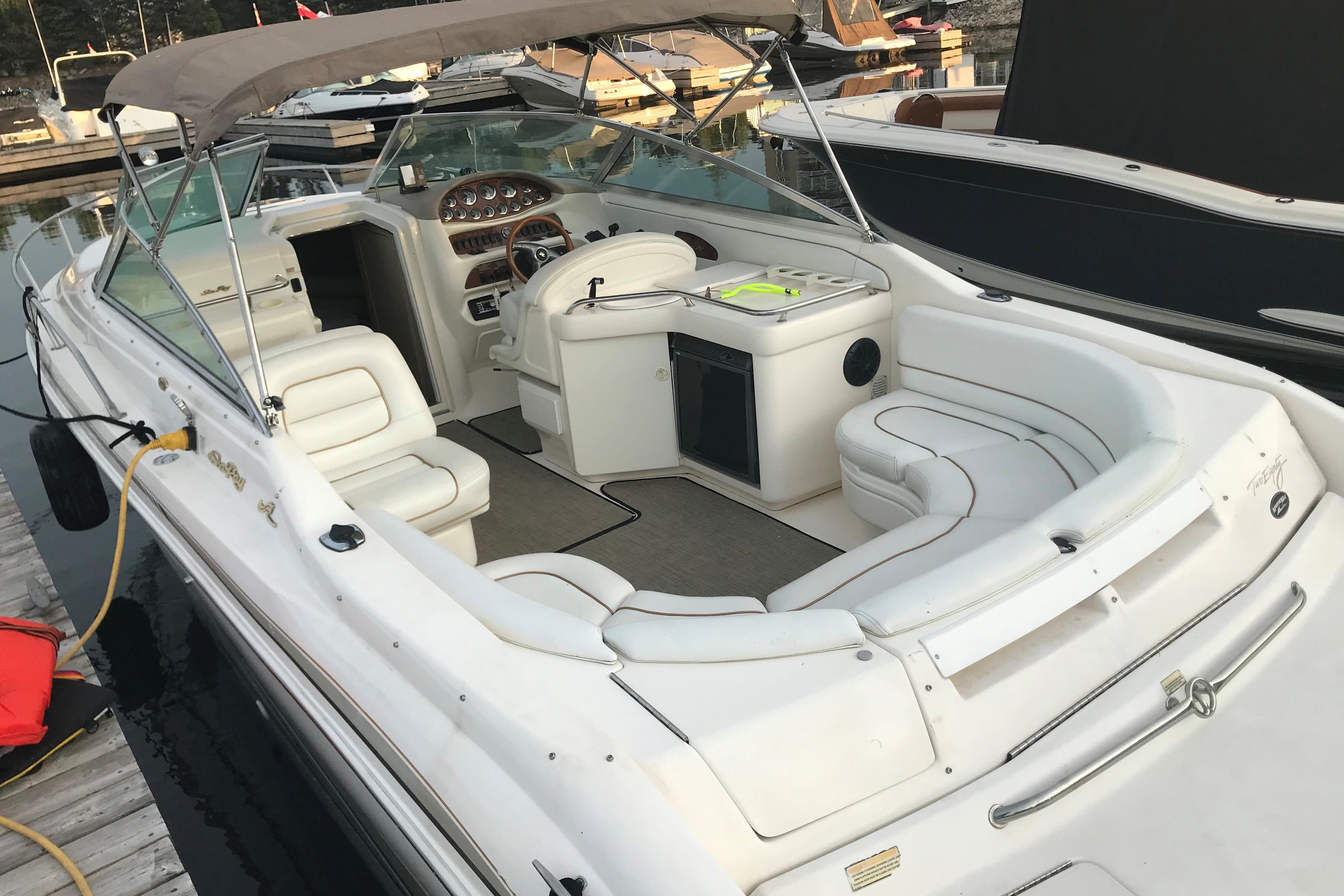 1998 Sea Ray 280 Sun Sport