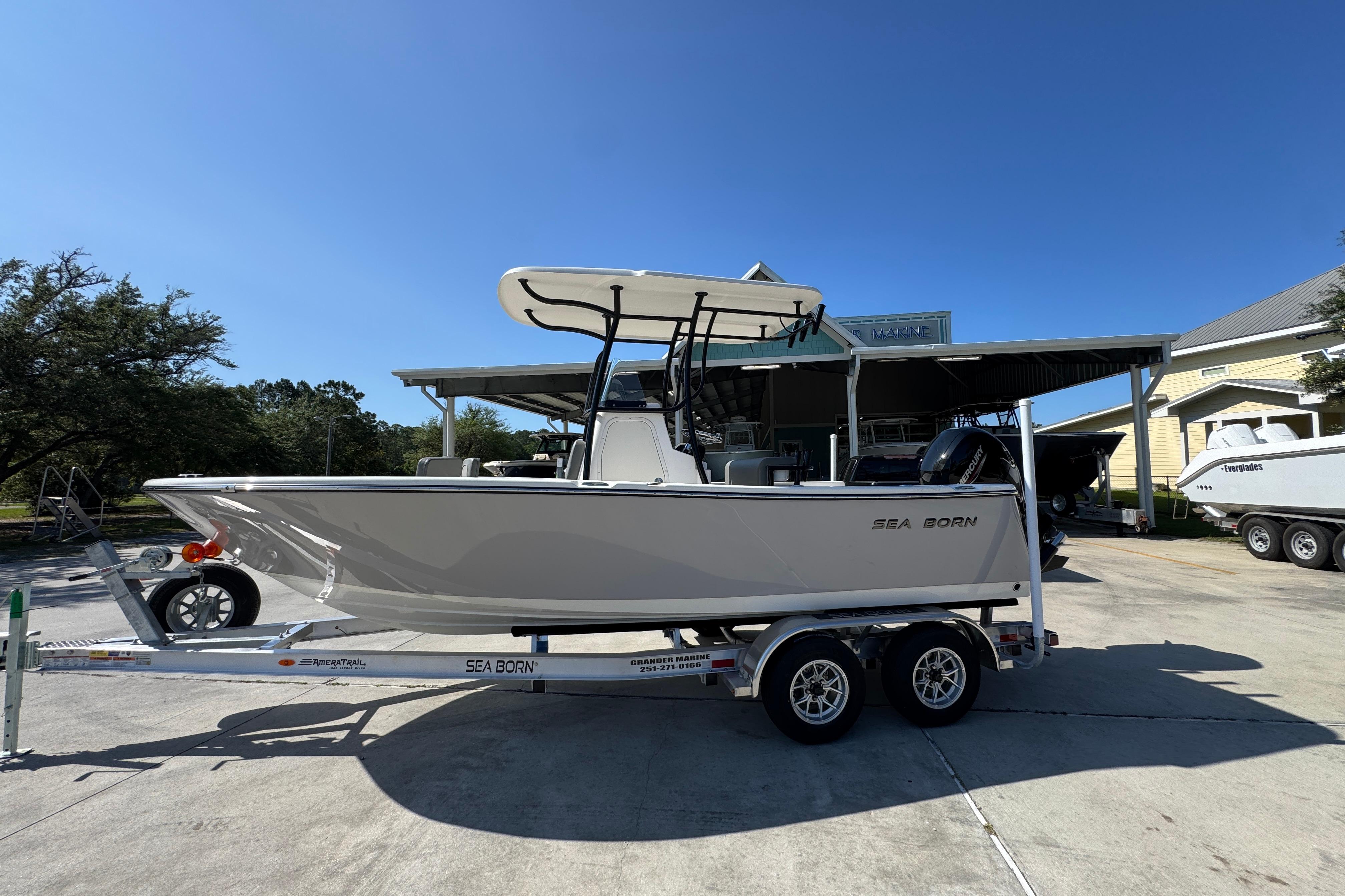 2027 Sea Born LX21 Center Console