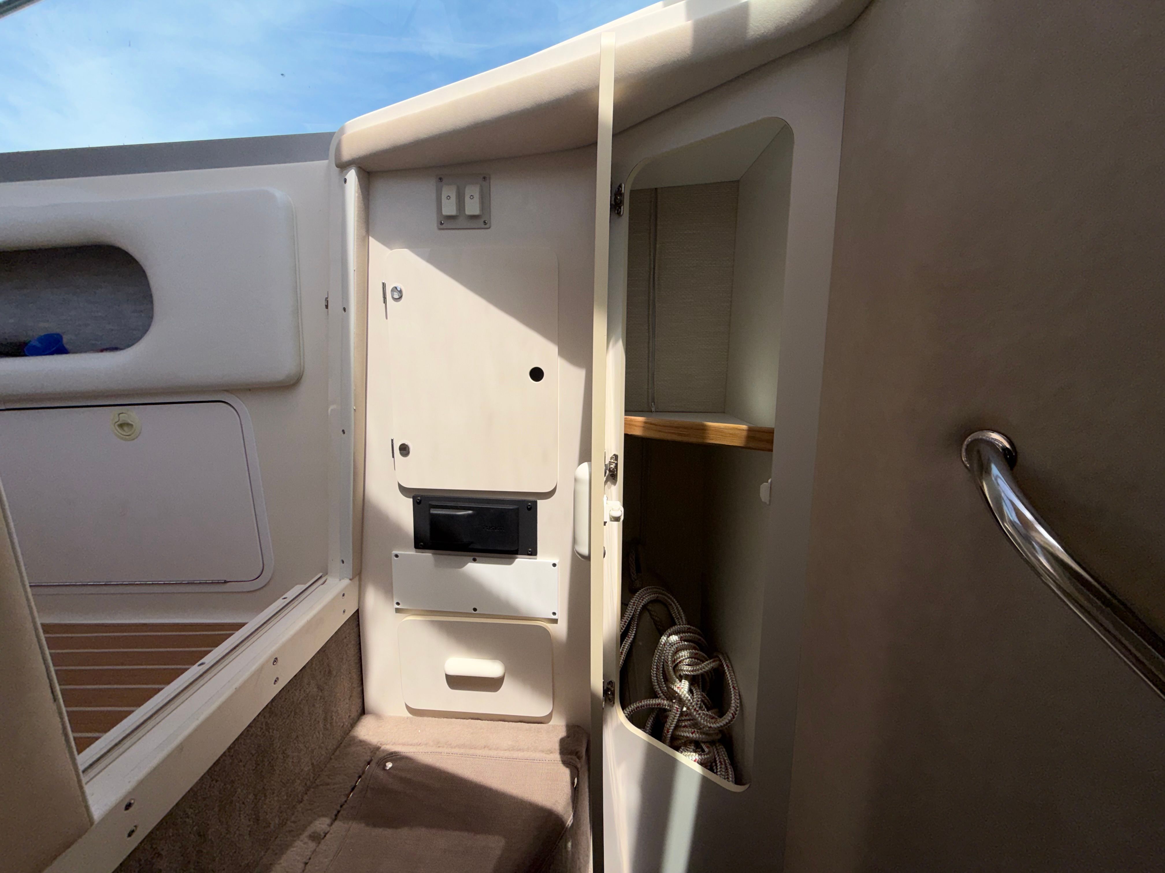 1996 Sea Ray 290 Sundancer - 15