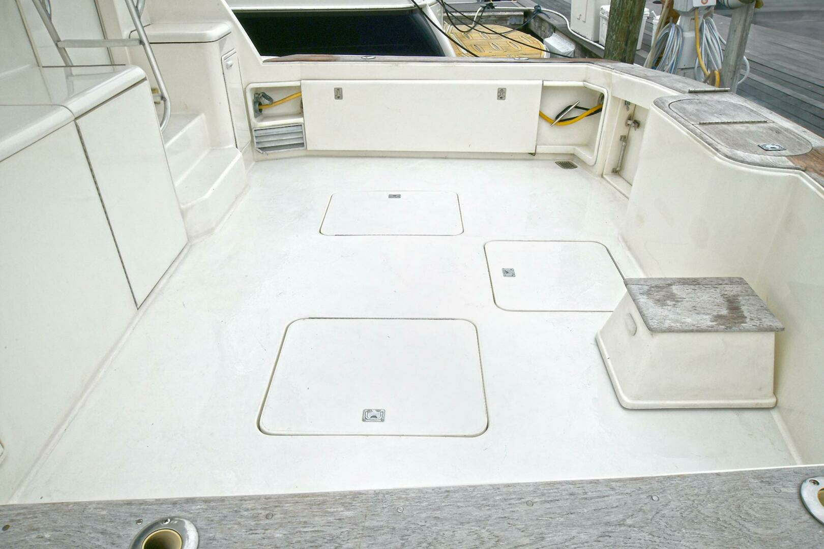 2001 Ocean Yachts 52 Super Sport - Image 8