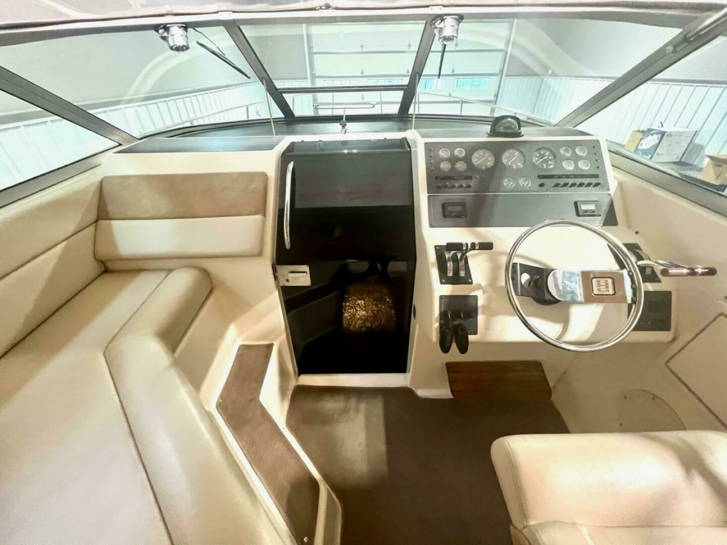 1988 Tiara Sport 310 Sport Cruiser - Image 7