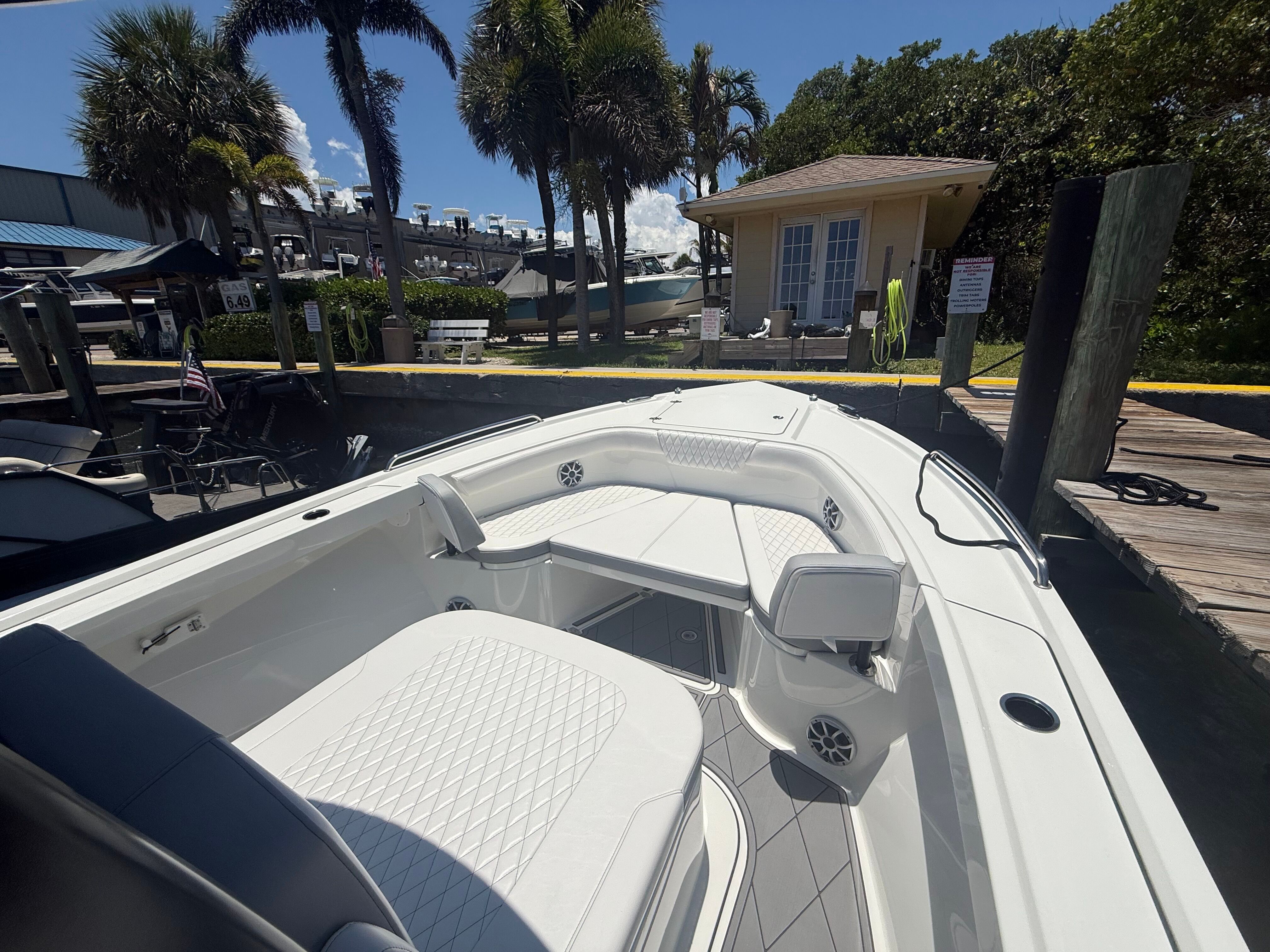 2025 PARKER 2900 CC - Image 22