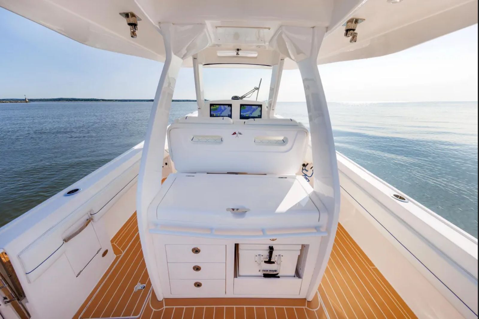 2022 Intrepid 375 Nomad SE - 17