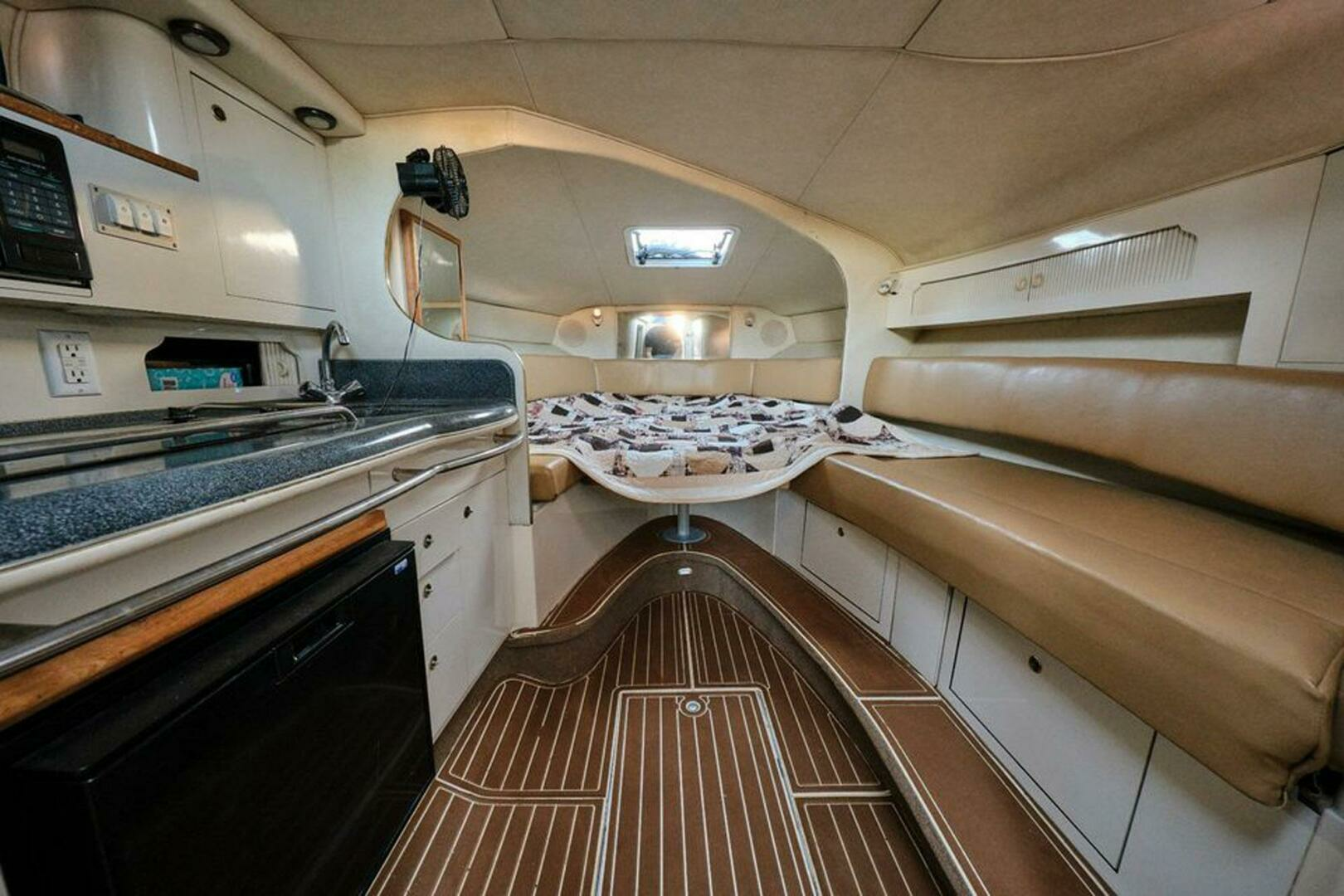1997 Sea Ray 290 Sundancer - Image 4