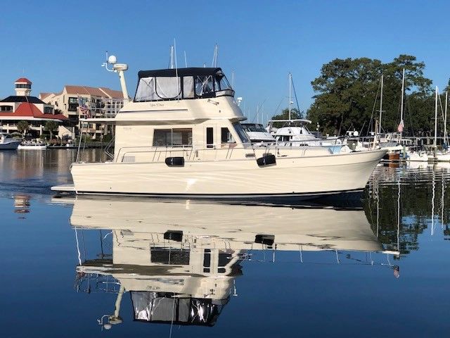 2006 Mainship 43 Trawler - Image 7