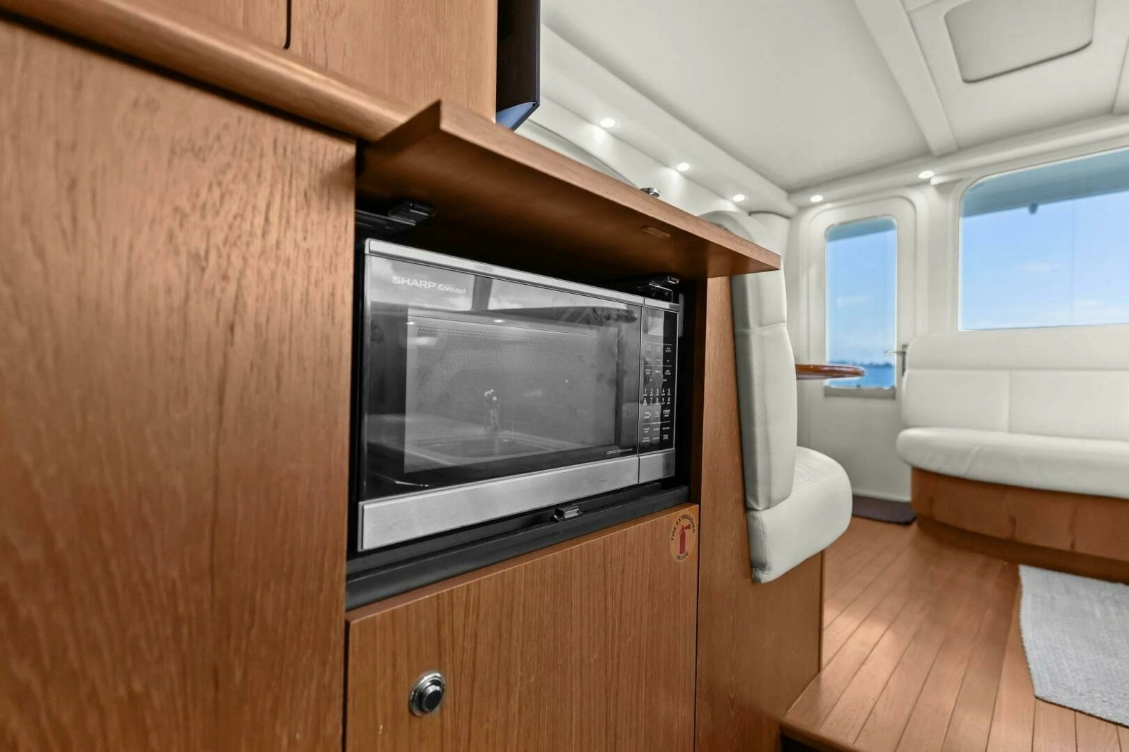 2013 Tiara Yachts 3900 Convertible - Image 18