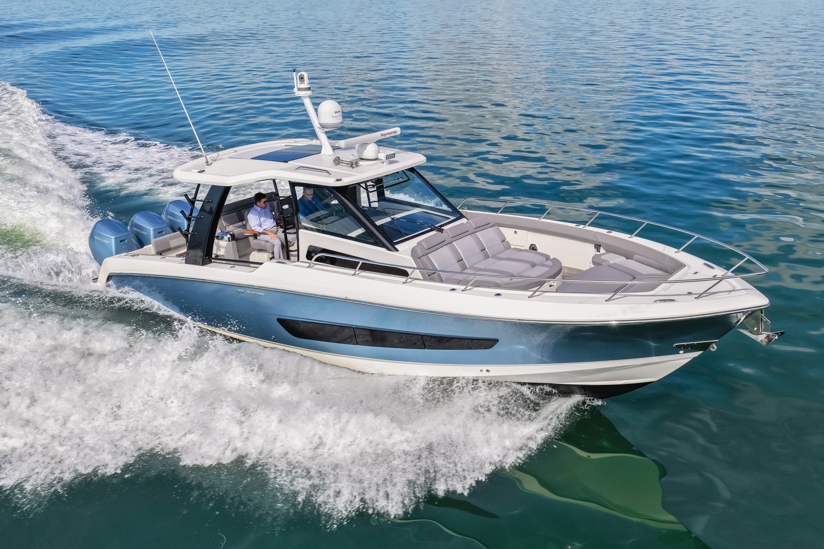 2023 Boston Whaler — - Image 31