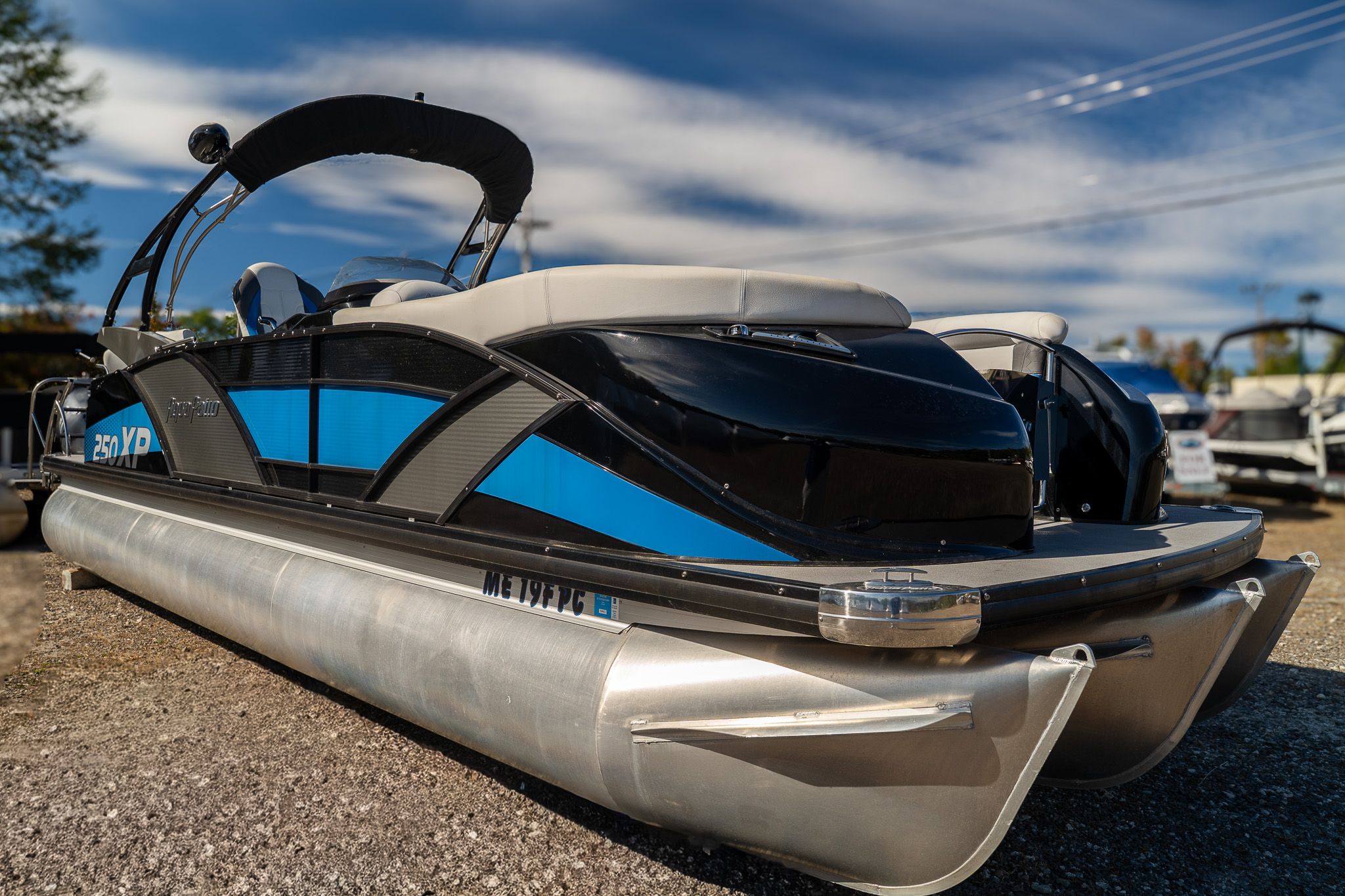 2015 Godfrey 250 XP3 - Tritoon - 6