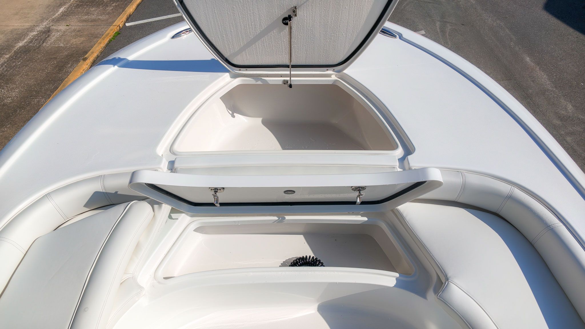 2027 Tidewater 2500 Carolina Bay - 19