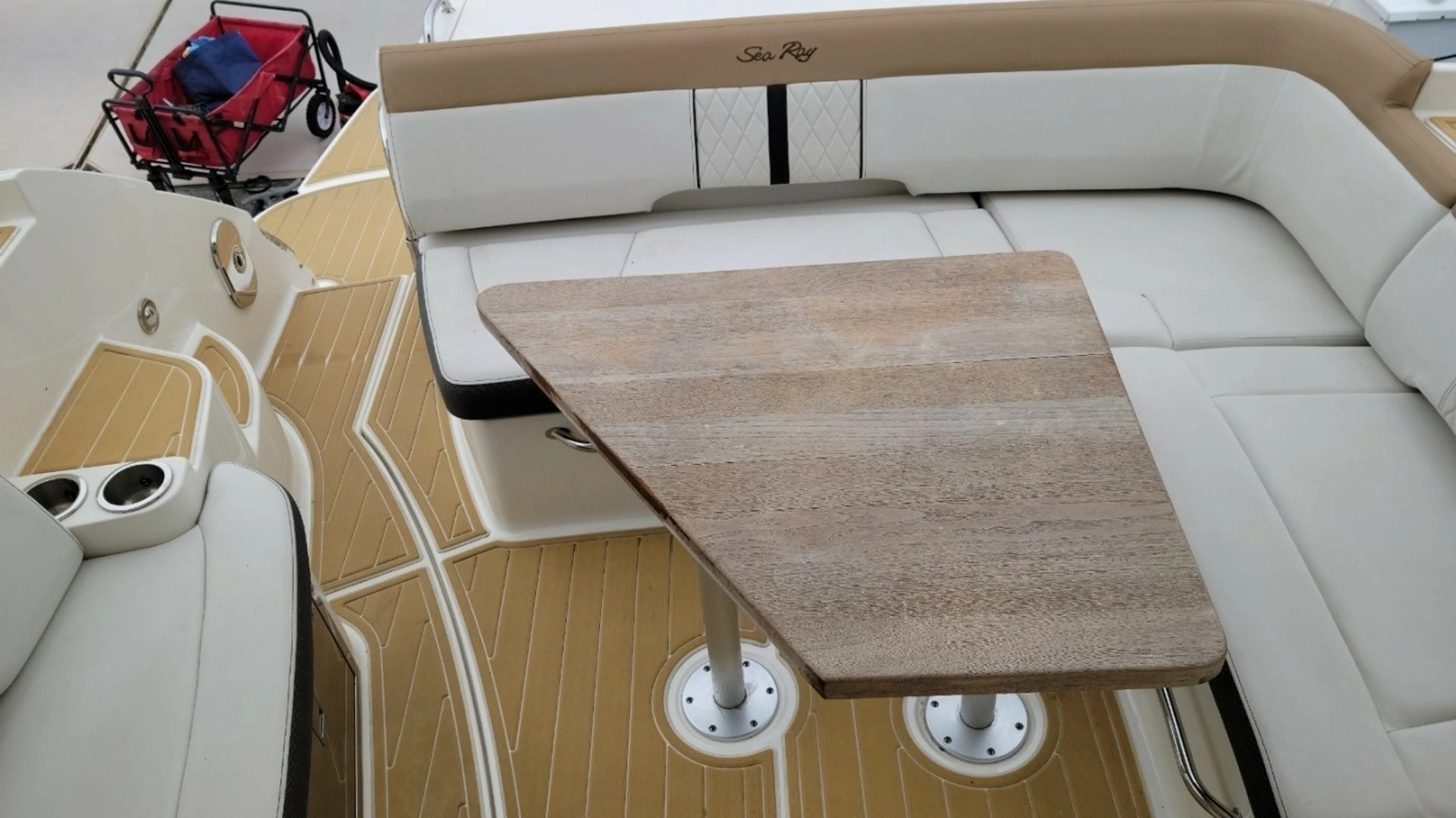 2018 Sea Ray Sundancer 350 - Image 4