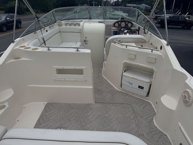 2005 Rinker Fiesta Vee 270 - 3
