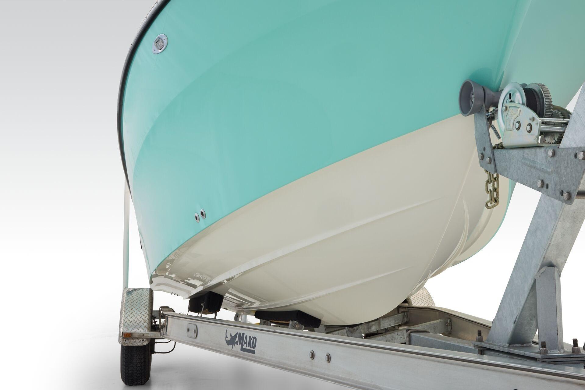 2026 Mako 226 Center Console - 22