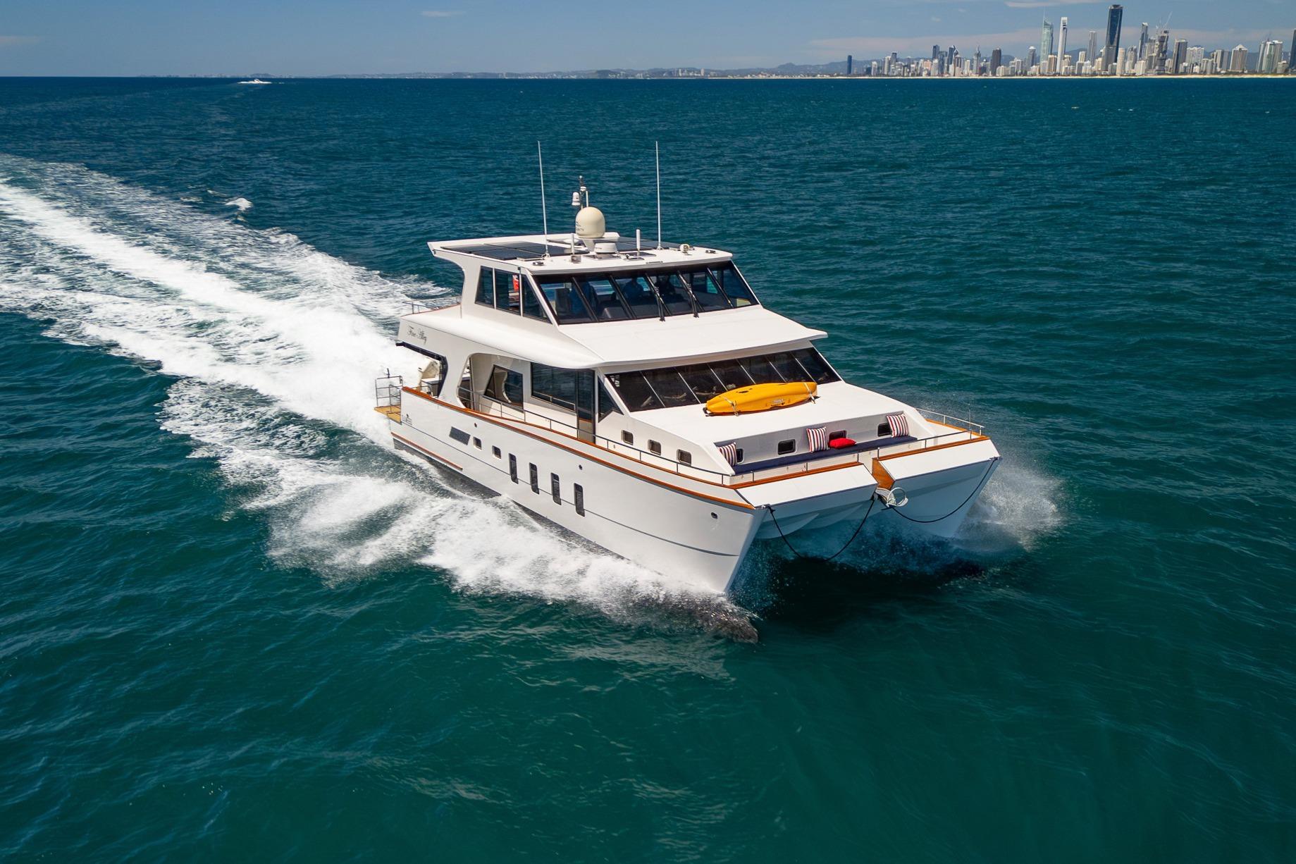 2019 Brady Pathfinder Pilothouse 52