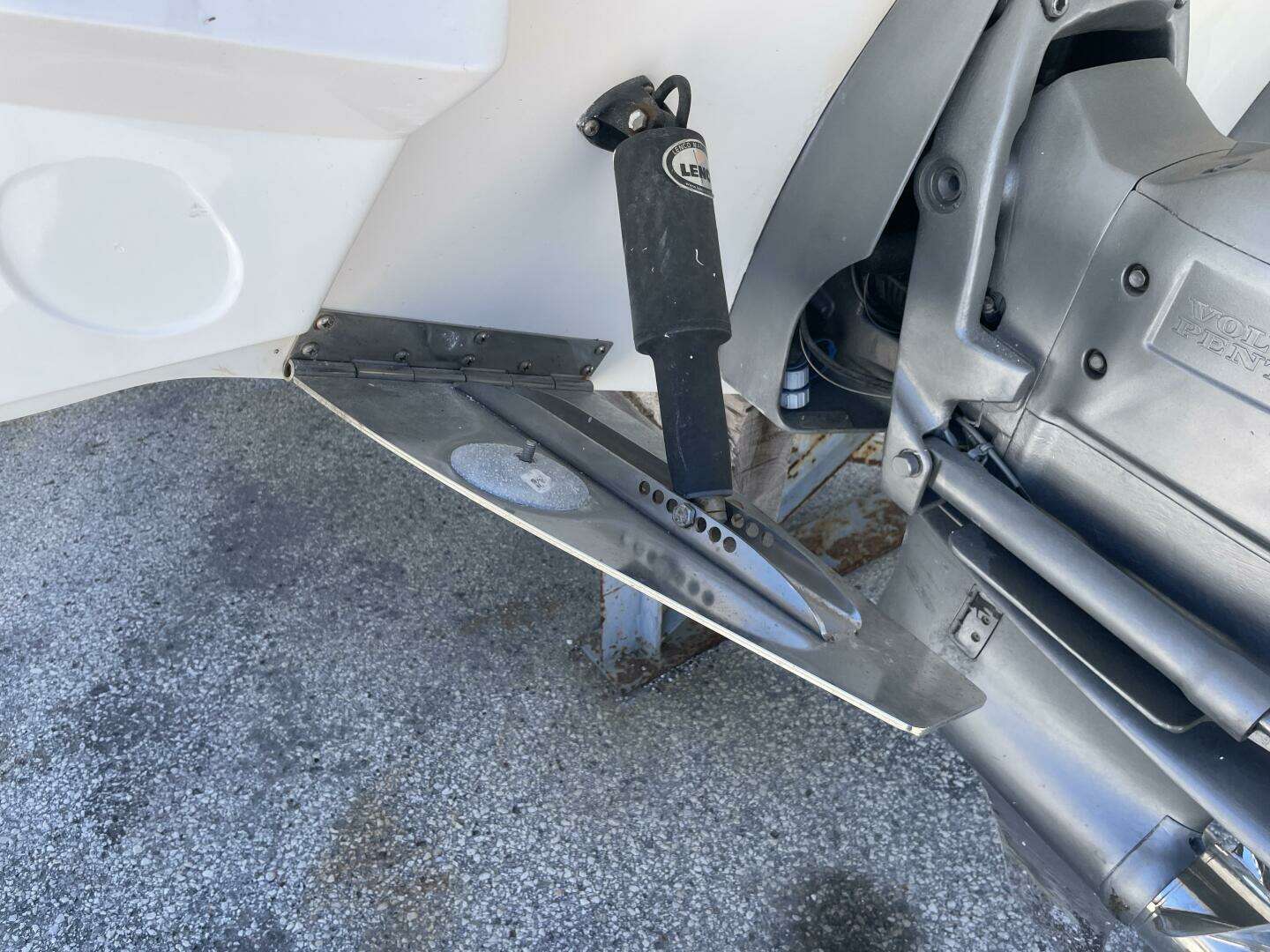 2019 Monterey 328SS - Image 11
