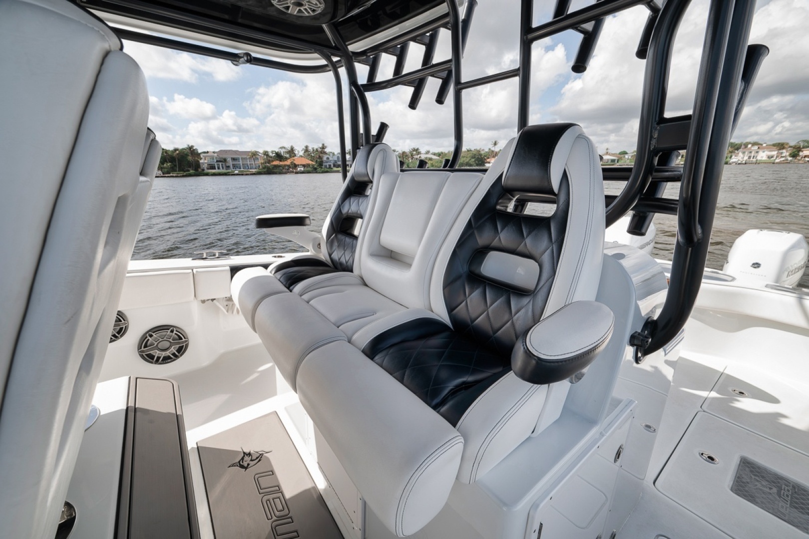 2020 Freeman 42LR - Image 32