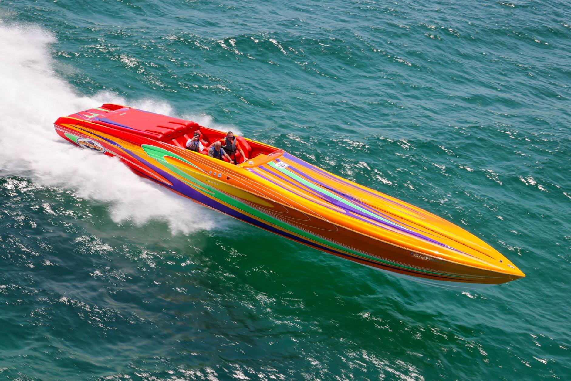 2005 Outerlimits 51 Sport Yacht