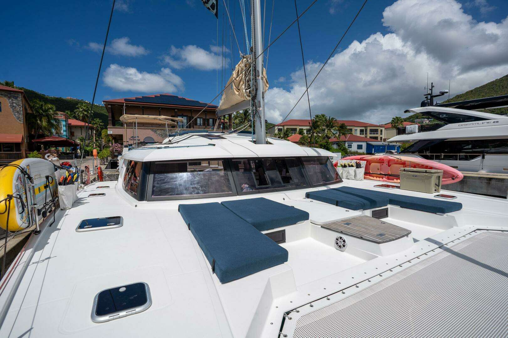 2020 Fountaine Pajot — - Image 8