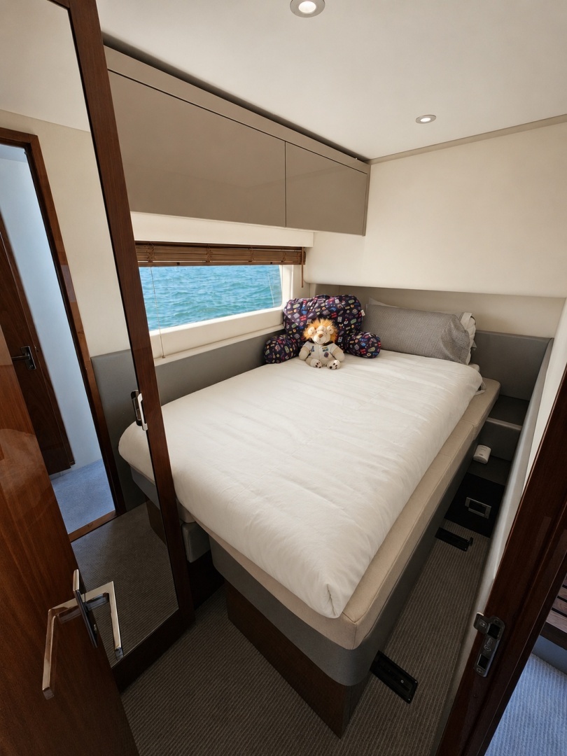 2019 Sea Ray 520 Sundancer - Image 41