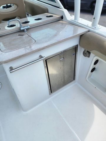 2017 Sailfish 275 DC - 15