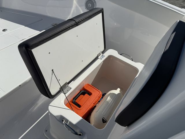 2023 Clearwater 2300 Center Console - 14