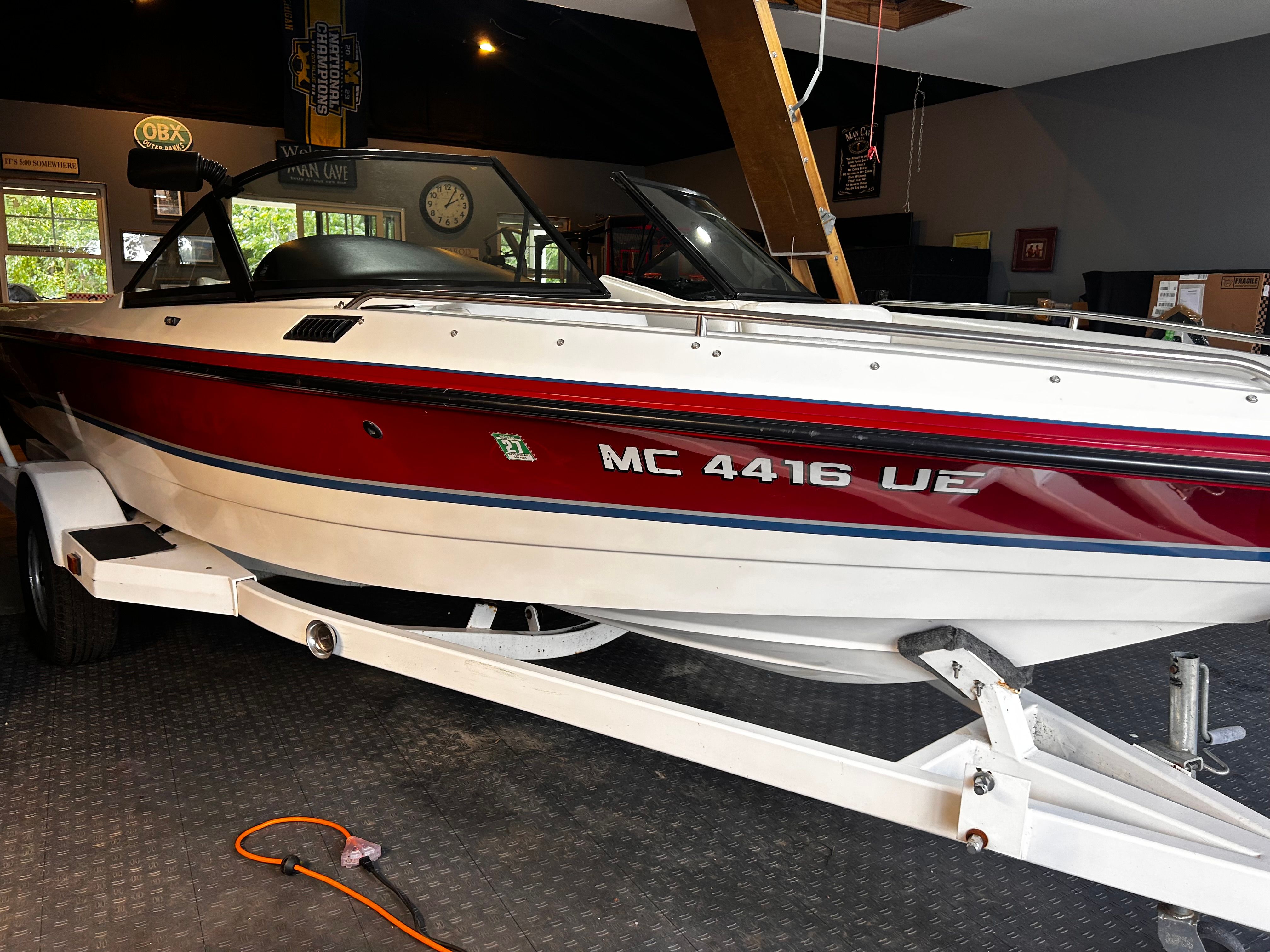 1992 MasterCraft Prostar 205 - 2